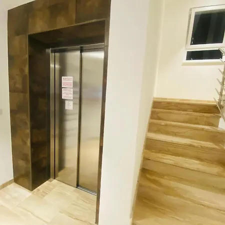 Miro Apartment